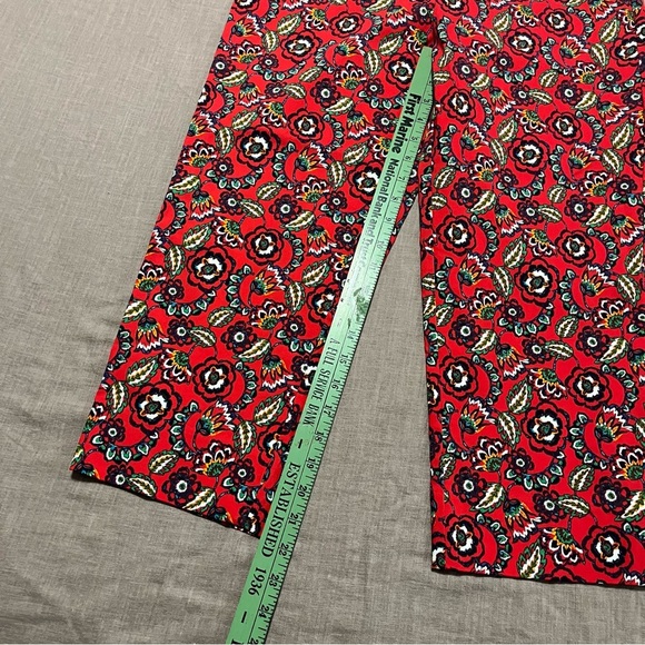 Zac & Rachel Red Floral Cropped Flat Front Pants Size 10 stretch Office Casual - Picture 3 of 6